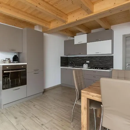 Apartmán Residenza Al Castello Enguiso